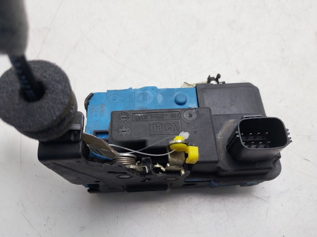 30699748 VOLVO Cerradura de puerta delantera derecha  en stock Huelva