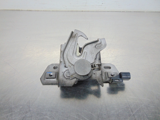 30716530 VOLVO Cerradura del capó  comprar en Jaén