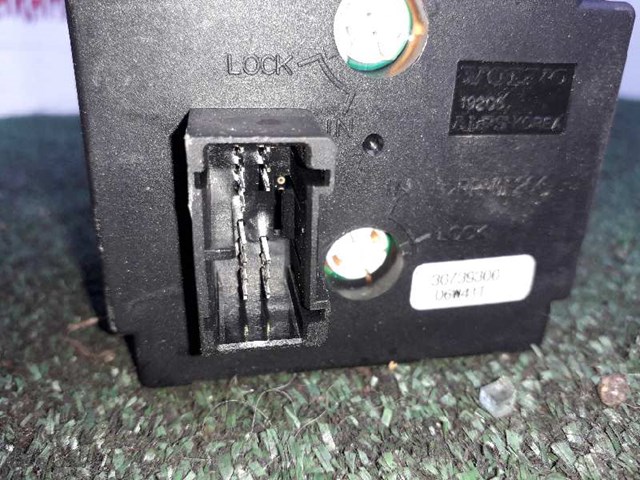 30739300 Interruptor de luces en el tablero  en stock Sabadell