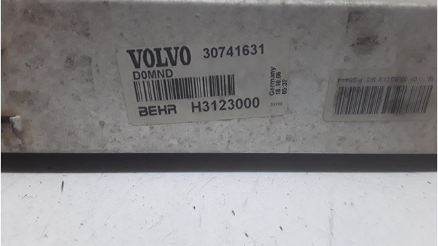 Radiador de aire de admisión 30741631 VOLVO