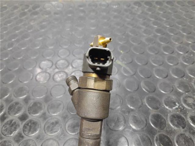 30750283 Inyector de combustible  disponible Burgos