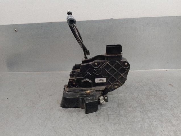 VOLVO 30753664 Cerradura de puerta delantera derecha  en stock Valencia