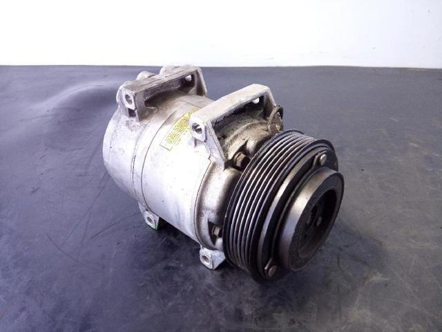 VOLVO 30761388 Compresor de aire acondicionado  comprar en Ponferrada