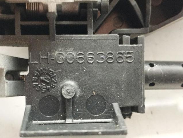 30784202 VOLVO Soporte de manija exterior de puerta trasera izquierda  disponible Ourense
