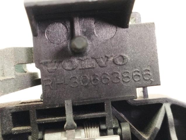 30784203 Soporte de manija exterior de puerta delantera derecha  comprar en Reus