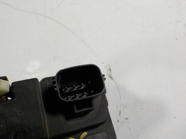 30784976 VOLVO Cerradura de puerta delantera izquierda  comprar en Oviedo