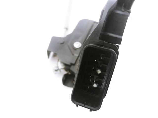 30799316 VOLVO Cerradura de la puerta trasera derecha  disponible Alicante