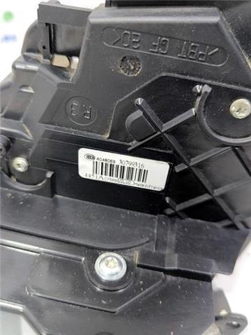30799316 Cerradura de la puerta trasera derecha  en stock Sabadell