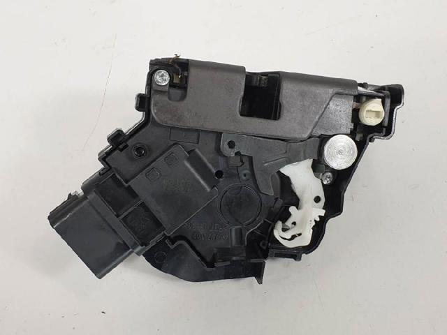VOLVO 30799324 Cerradura de puerta trasera izquierda  en stock Valencia