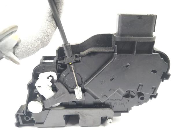 30799325 VOLVO Cerradura de puerta trasera izquierda  en stock Gandía