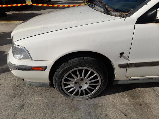 Aleta delantera izquierda 30802306 VOLVO