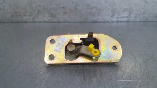 VOLVO 30802821 Cerradura de maletero  en stock Terrassa