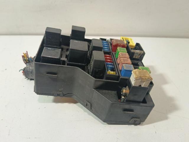 Caja reles Volvo S40 I (VS)