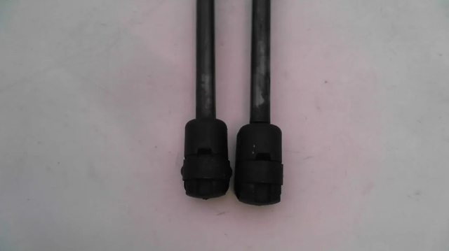 30819865 VOLVO Amortiguador de capó comprar Madrid
