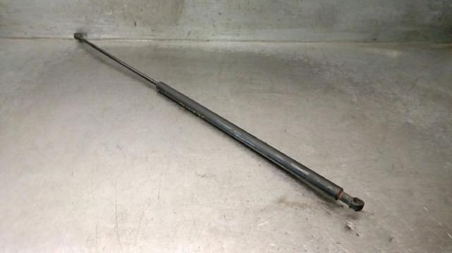 VOLVO 30819865 Amortiguador de capó  en stock Salamanca