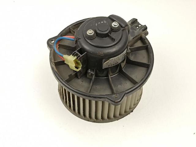 Precio del repuesto Ventilador interior V40  familiar