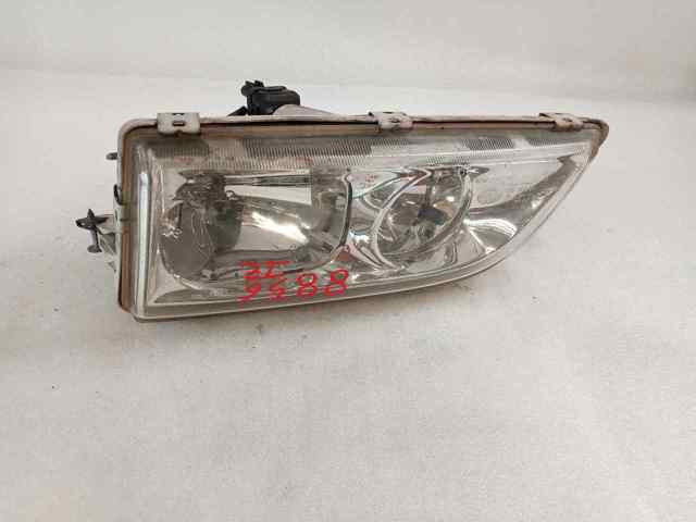 VOLVO 30899682 Faro izquierdo  comprar en Ponferrada