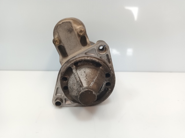 SUZUKI 3110083E0 Motor de arranque  en stock Salamanca