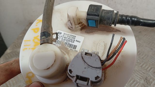 Bomba de combustible KIA Picanto II hatchback comprar en España