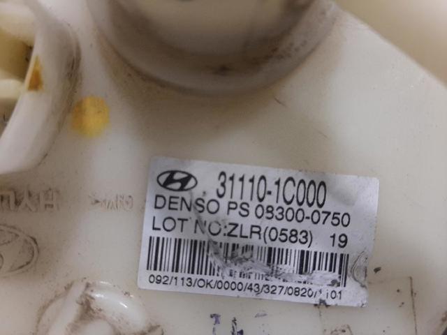 311101C000 Módulo de bomba de combustible con sensor de nivel de combustible  disponible Málaga