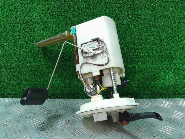 HYUNDAI 311101H000 Bomba de gasolina comprar Barcelona