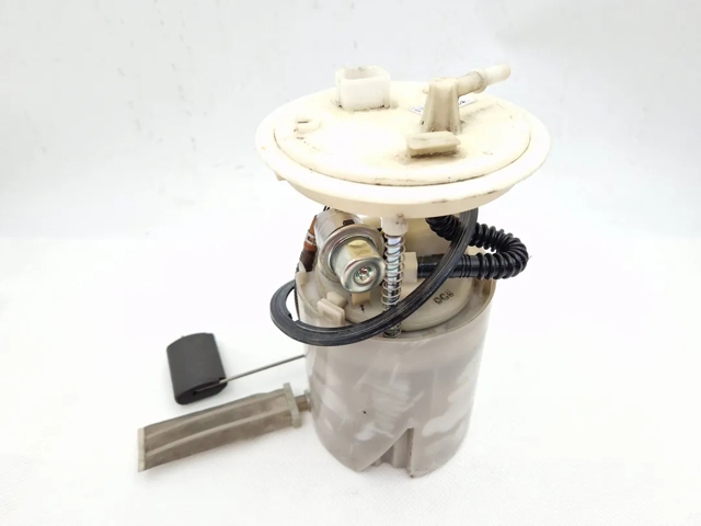 311101H000 HYUNDAI Módulo de bomba de combustible con sensor de nivel de combustible  disponible Vigo
