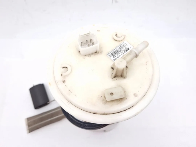 311101H000 HYUNDAI Bomba de gasolina  en stock Huelva