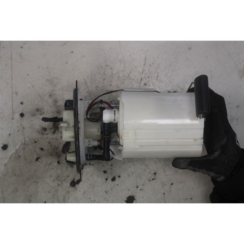 311101R200 HYUNDAI Bomba de gasolina comprar Alcalá
