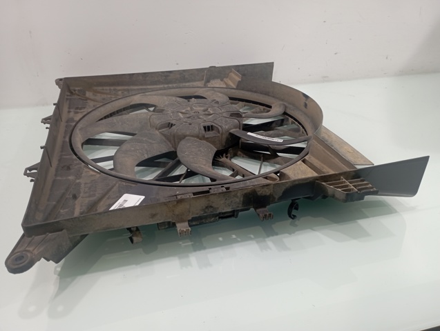 VOLVO 31111543 Ventilador del motor comprar Pamplona