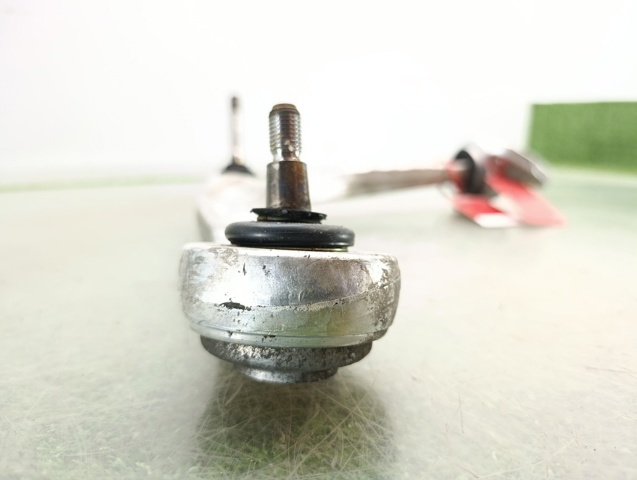 BMW 31122343353 Brazo inferior izquierdo de la suspensión delantera  en stock Terrassa