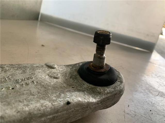 BMW 31122343358 Brazo inferior derecho de la suspensión delantera  comprar en Albacete