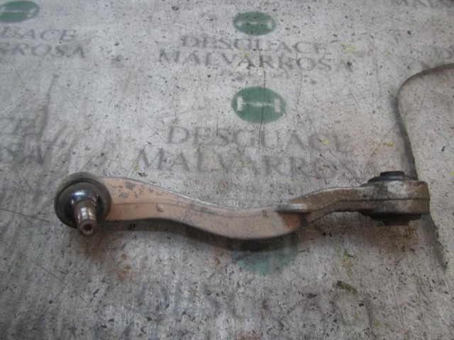 Brazo inferior izquierdo de la suspensión delantera 31122347985 BMW