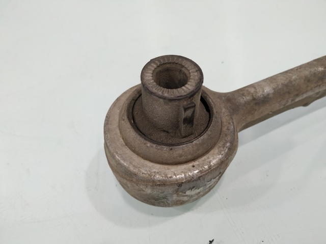 31126763699L BMW Brazo inferior izquierdo de la suspensión delantera  en stock Córdoba