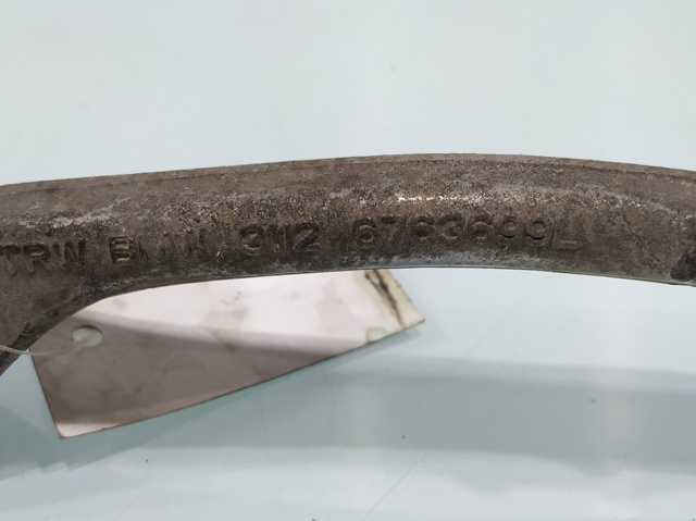 31126763699L Brazo inferior izquierdo de la suspensión delantera  en stock Granada