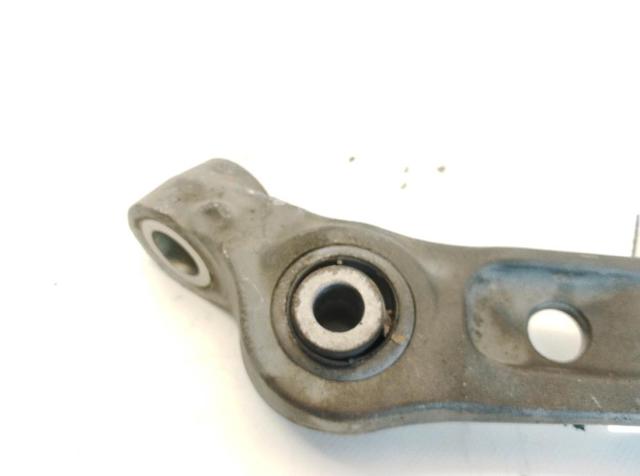 31126775972 Brazo inferior derecho de la suspensión delantera  en stock Sabadell