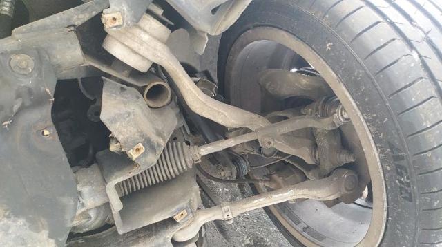31126852991 Brazo inferior izquierdo de la suspensión delantera  en stock Granada