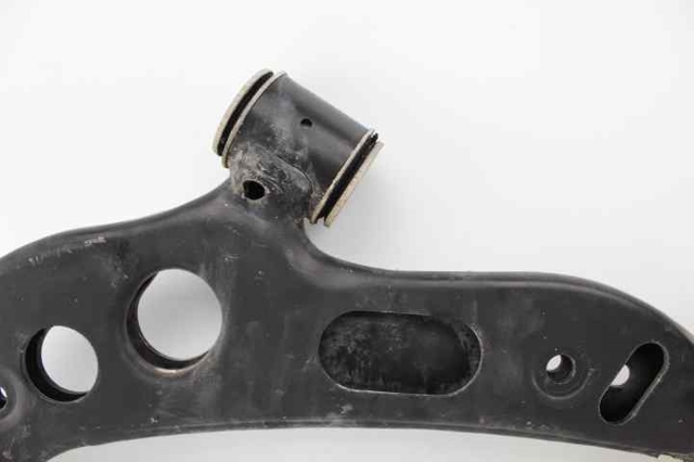 31126879842 Brazo inferior derecho de la suspensión delantera  en stock Castellón