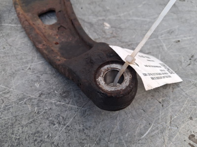 31129806520 Brazo inferior derecho de la suspensión delantera  comprar en Reus