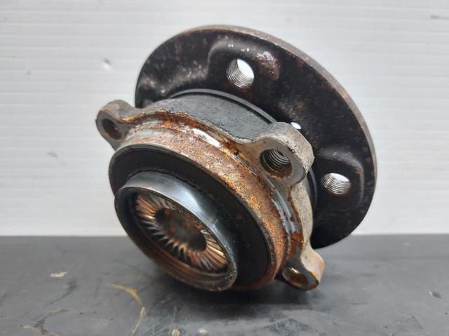 Cubo de rueda delantero BMW 2 F46