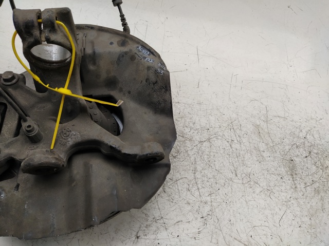 31211096429 BMW Mangueta delantera izquierda  en stock Gandía