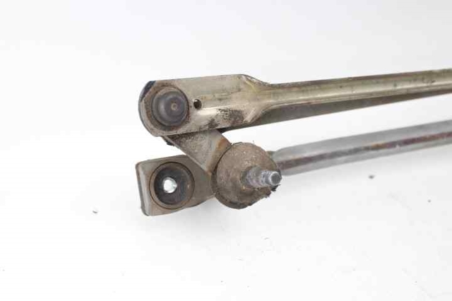 31253518 VOLVO Trapezio del limpiaparabrisas  comprar en Jaén
