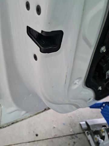 31253657 Cerradura de puerta delantera izquierda  comprar en Reus