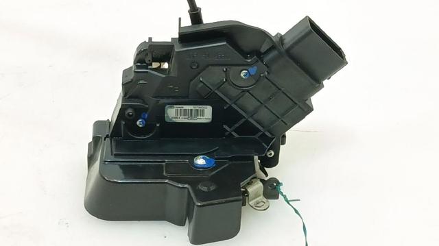 VOLVO 31253658 Cerradura de puerta delantera derecha  en stock Salamanca