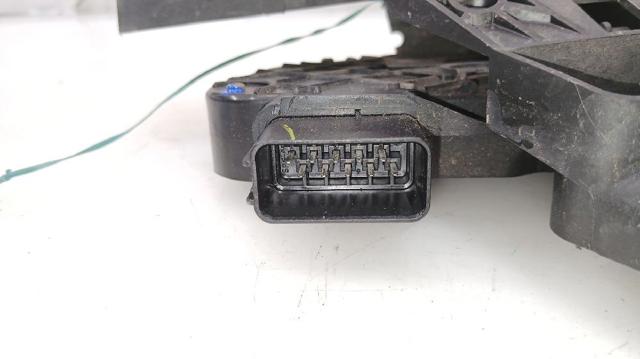 31253658 Cerradura de puerta delantera derecha  disponible Utrera
