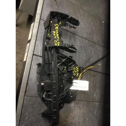 31253662 VOLVO Cerradura de puerta delantera derecha comprar Alcalá
