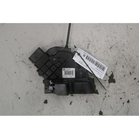 VOLVO 31253916 Cerradura de puerta trasera izquierda  en stock Salamanca