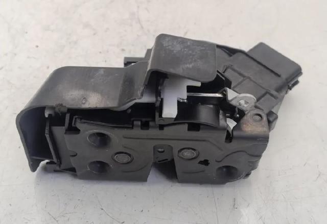 31253917 Cerradura de la puerta trasera derecha  en stock Castellón