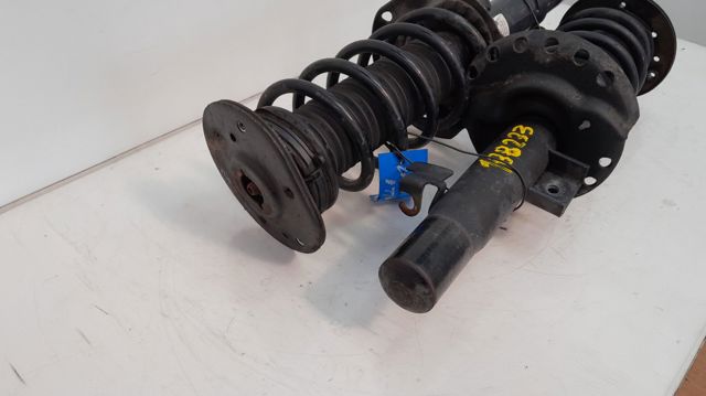 31262896 VOLVO Amortiguador delantero derecho comprar Bilbao