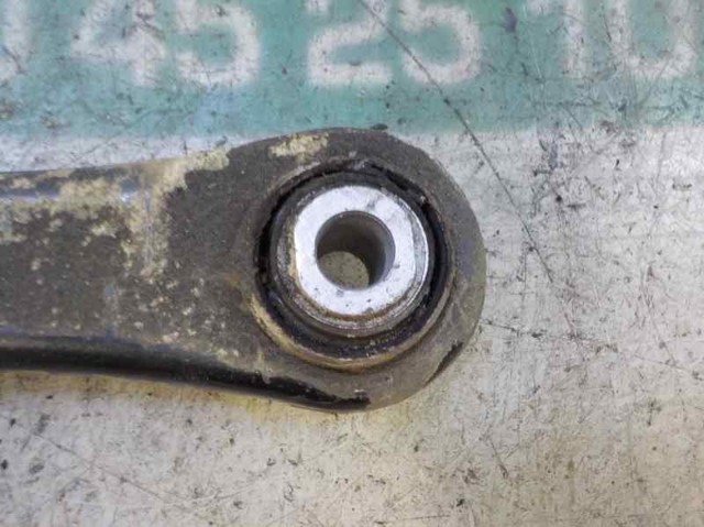 31262930 VOLVO Brazo inferior trasero izquierdo/derecho  en stock Córdoba