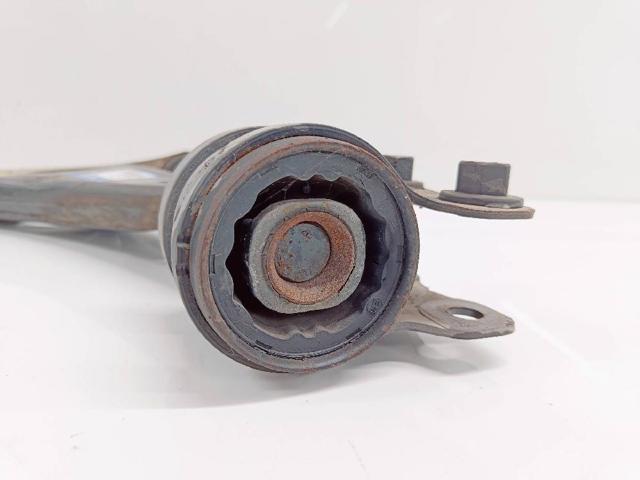 VOLVO 31277464 Brazo inferior izquierdo de la suspensión delantera  en stock Terrassa
